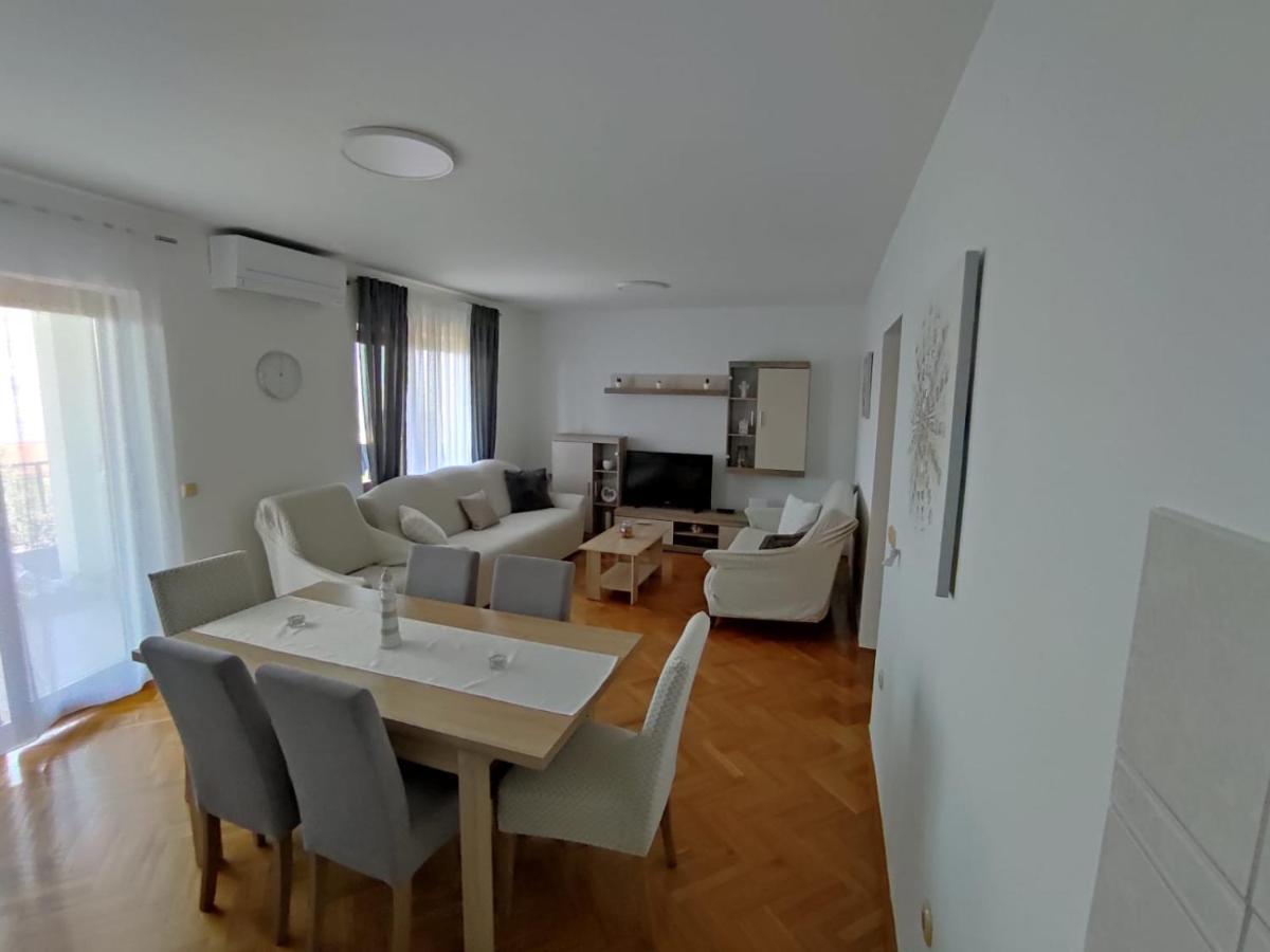 House Silva Apartment Подстрана Екстериор снимка