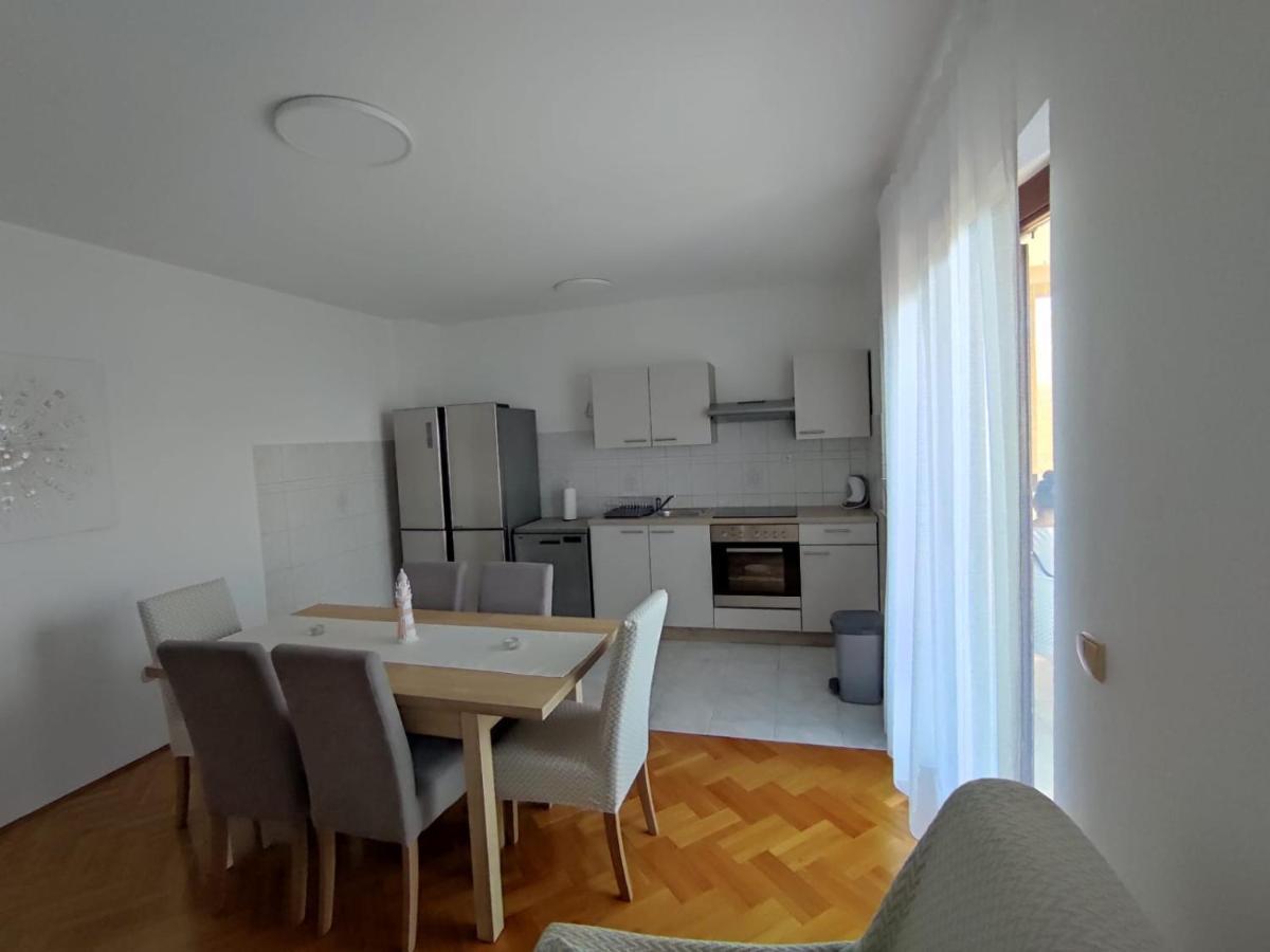 House Silva Apartment Подстрана Екстериор снимка