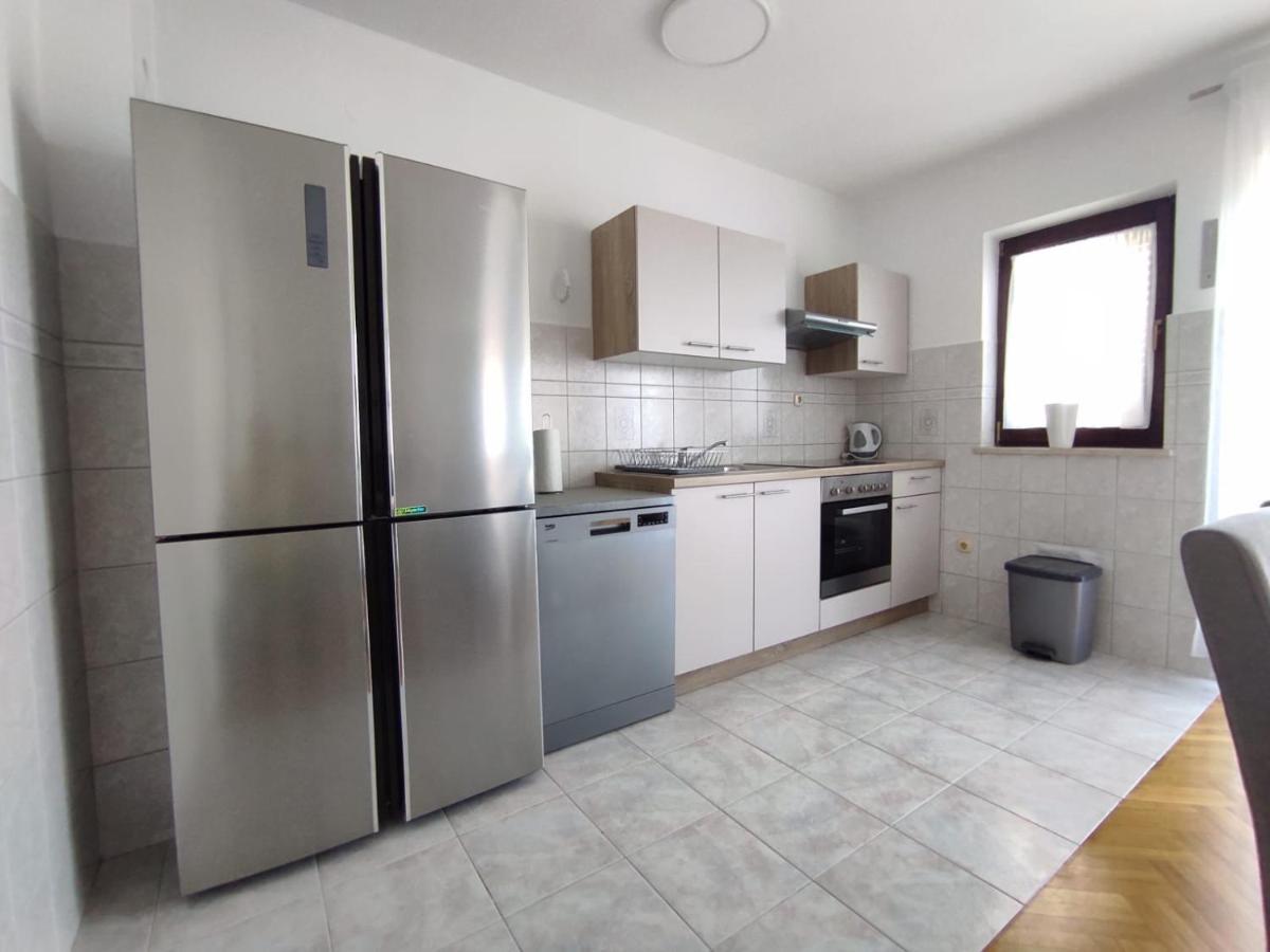 House Silva Apartment Подстрана Екстериор снимка