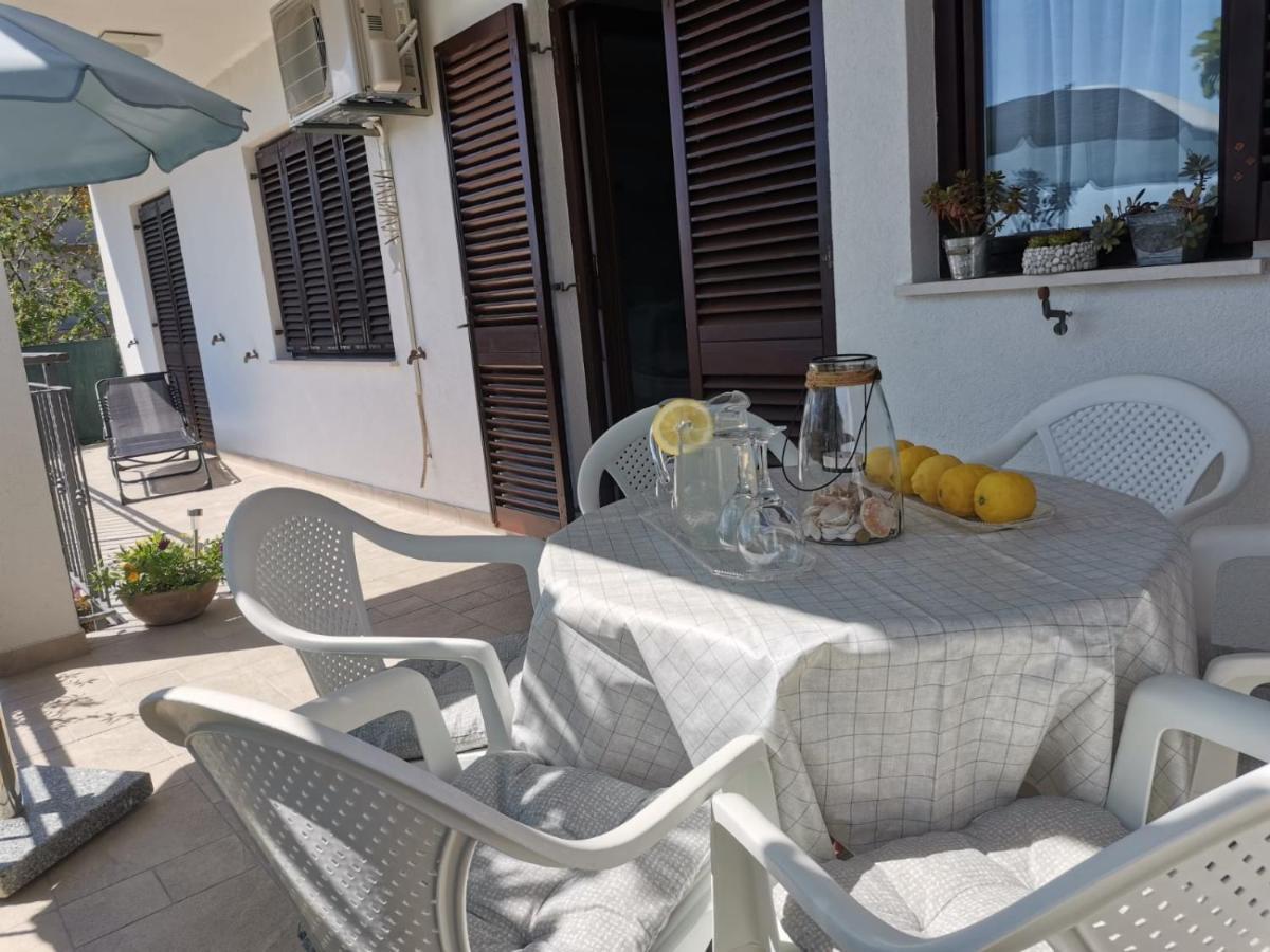 House Silva Apartment Подстрана Екстериор снимка